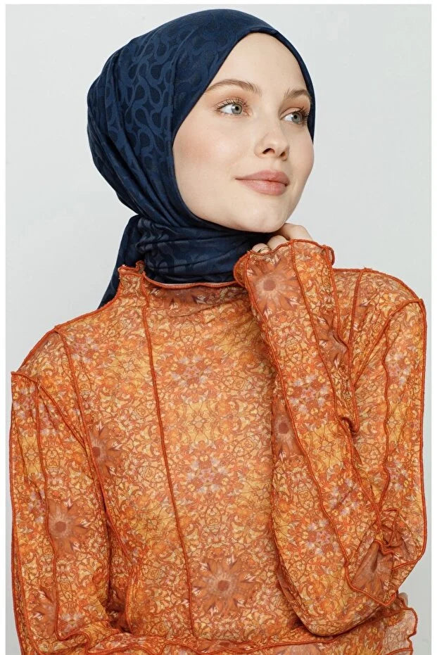 Bloom Pattern Shawl 109